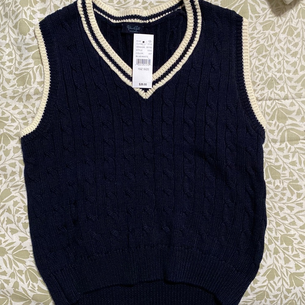 BRANDY MELVILLE SWEATER VEST NWT